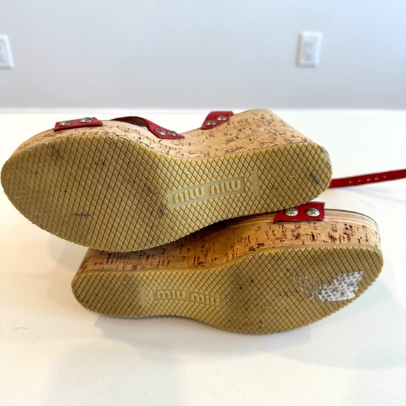 Miu Mui Wedge in Red w Ankle Strap 38.5 - Picture 4 of 4